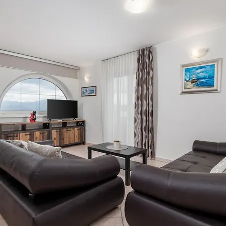 Apartment Eda Bogdesic Baska (Krk)